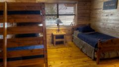 cabin_001_1947_1440