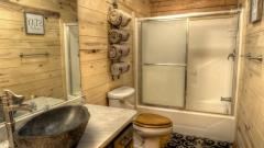 cabin_001_1977_1440