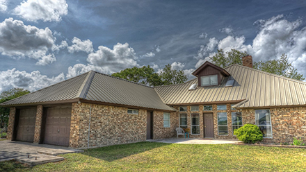 Cypress Banks - Luxury Cabins on the Frio River